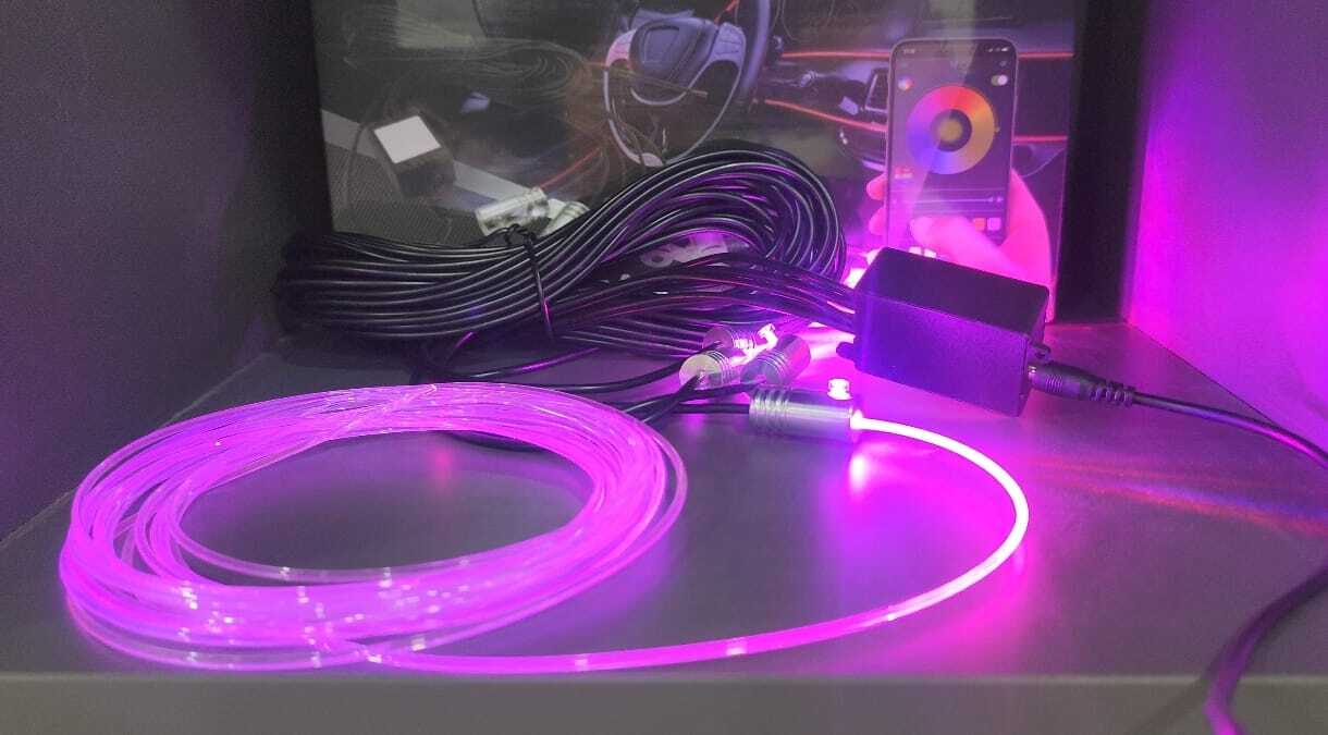 RGB Fibra Auto / Controllo APP / Luci Ambiente