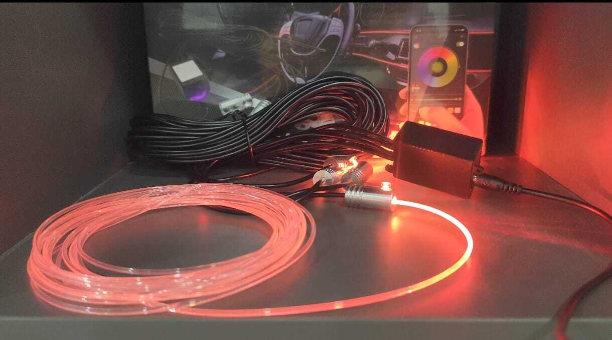 RGB Fibra Auto / Controllo APP / Luci Ambiente